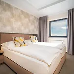 Panorama 4*