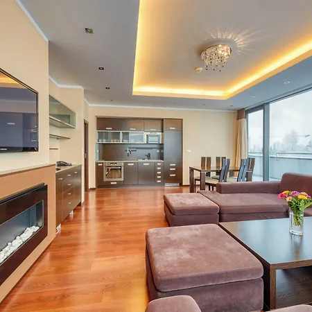 Panorama Hotel 4*
